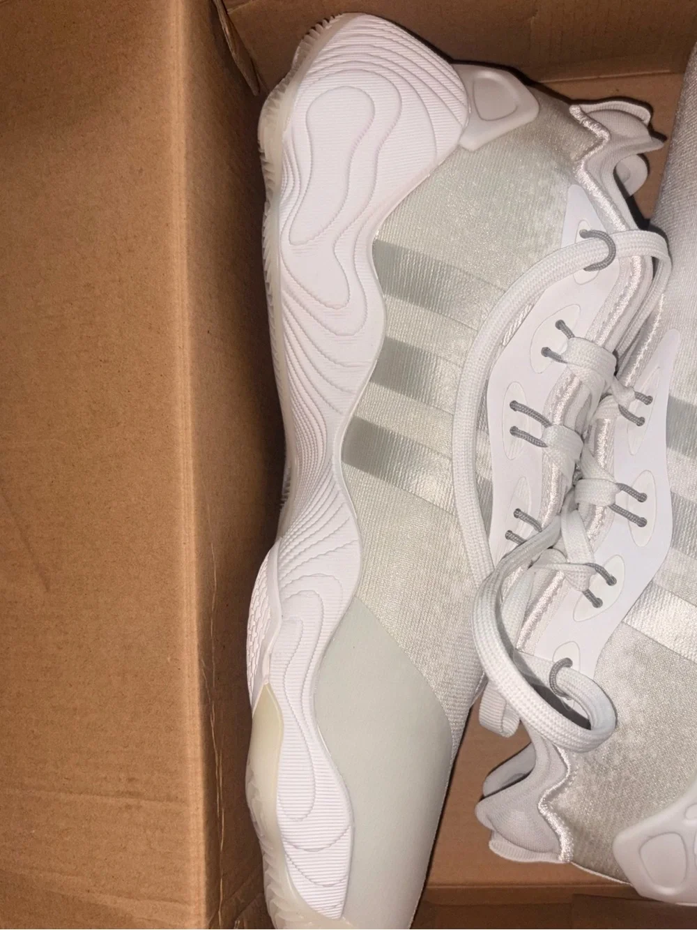 Adidas Trae Young 3 basketball shoe - White & Silver Wave-Textured